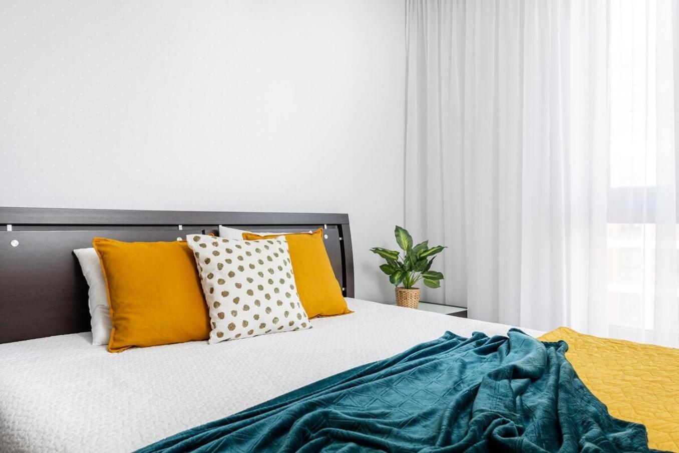 Pineapple Ochota, 3 Rooms, Parking